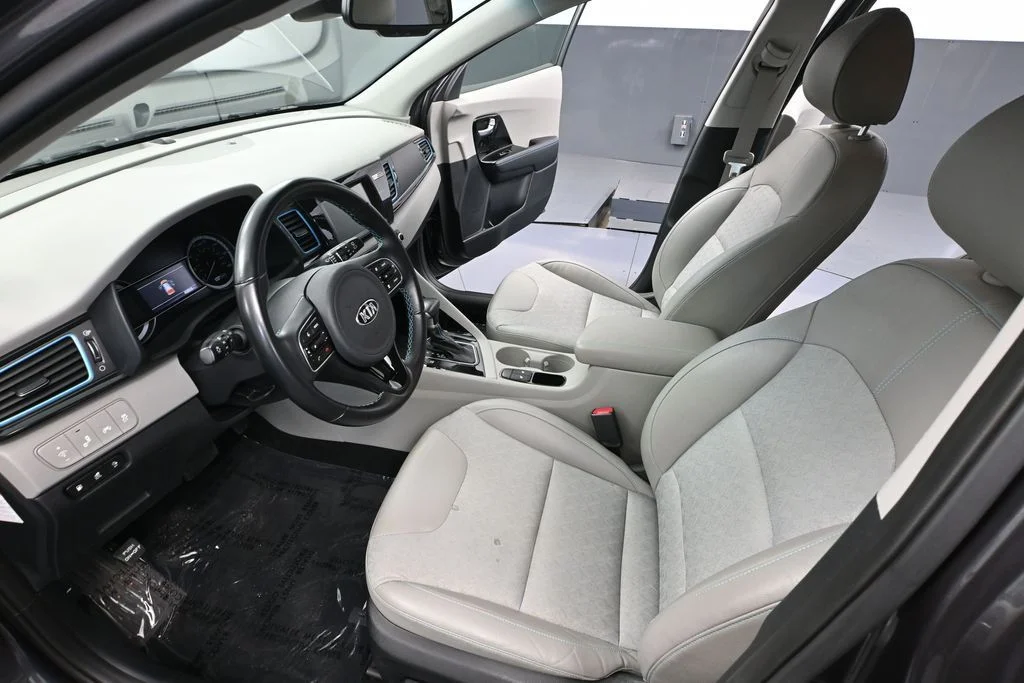 Used 2019 Gray Kia EX image 21