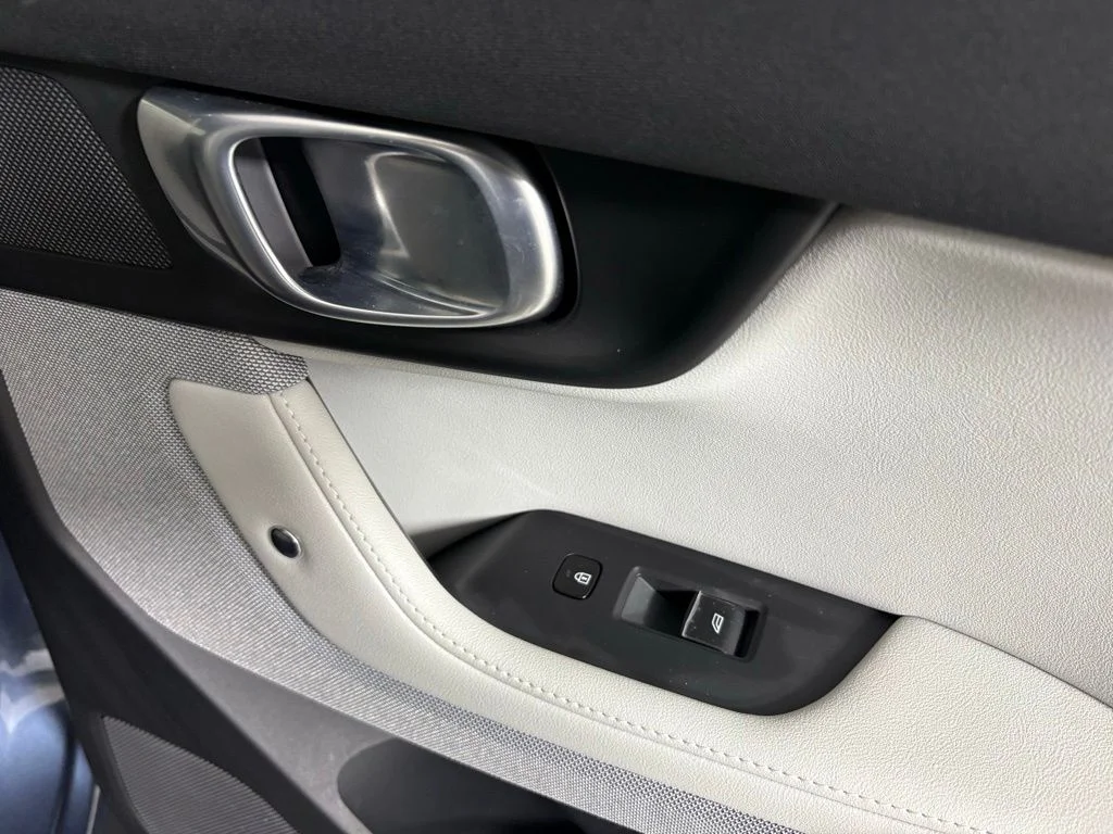 Used 2023 Blue Polestar Long Range Dual Motor Performance Plus image 16