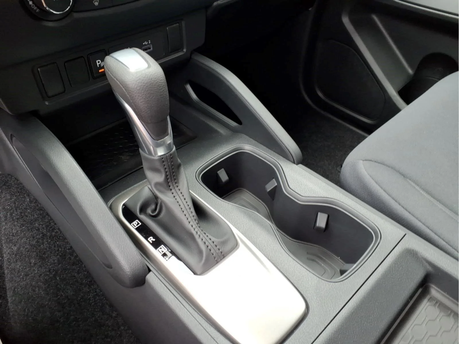New 2026 Glacier White Nissan King Cab® S image 16
