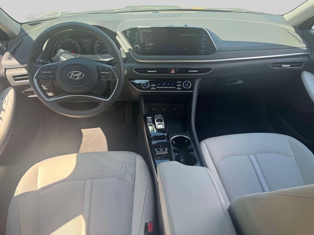 Used 2023 Silver Hyundai SEL image 13