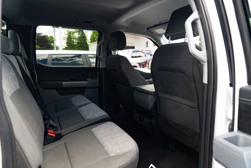 Used 2023 White Ford XLT image 25