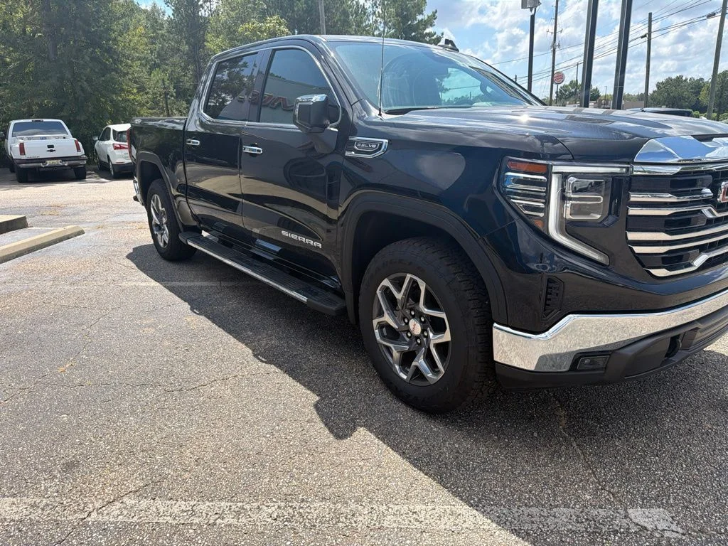 New 2026 Onyx Black GMC SLT image 7