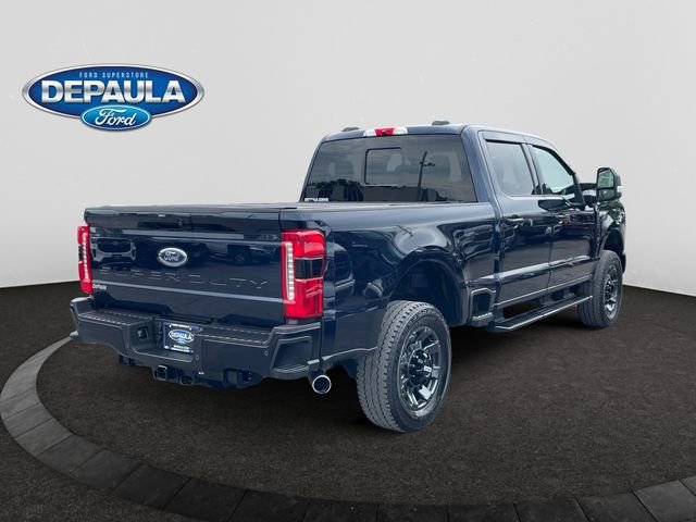 Used 2024 Blue Metallic Ford XLT image 7