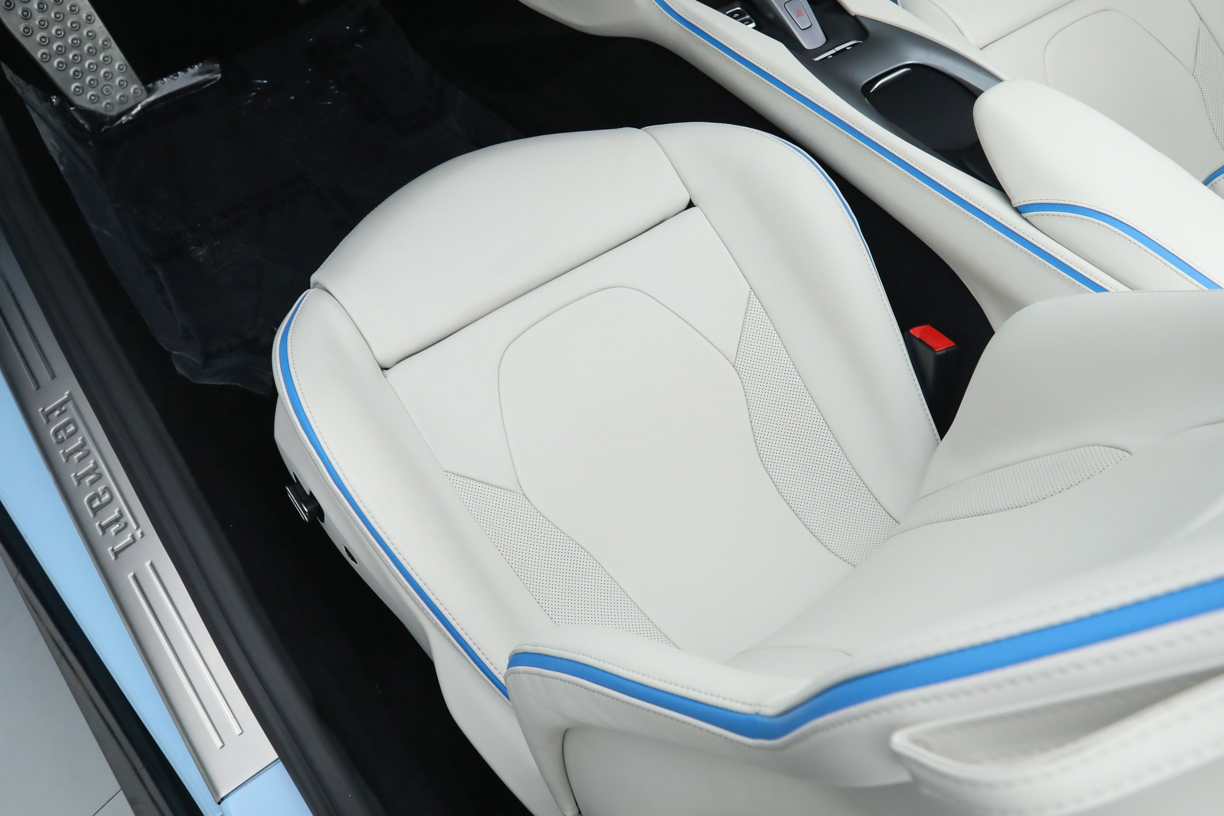 Certified Used 2023 Blue Ferrari  image 29