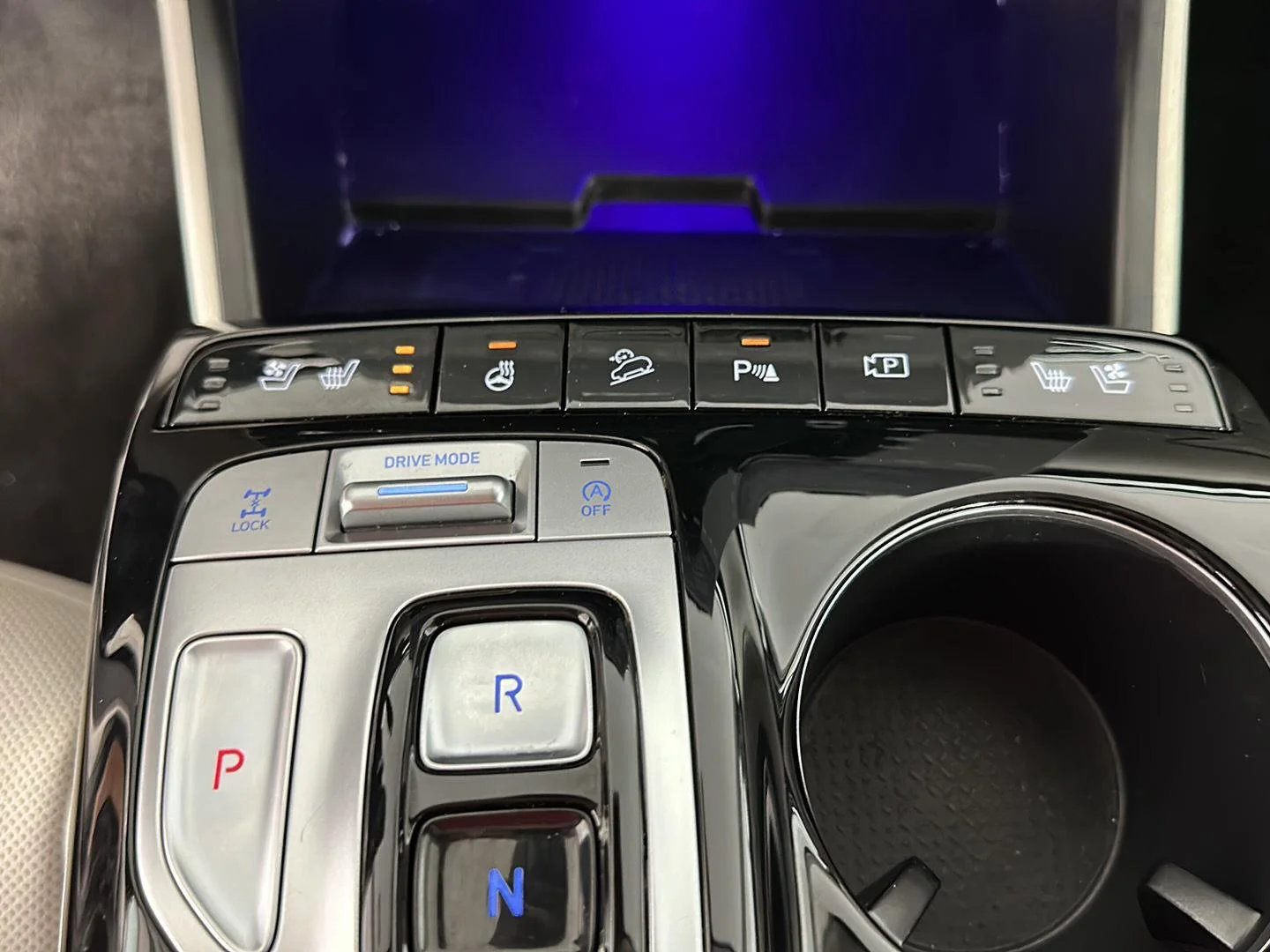 Used 2023 Portofino Gray Hyundai Limited image 11
