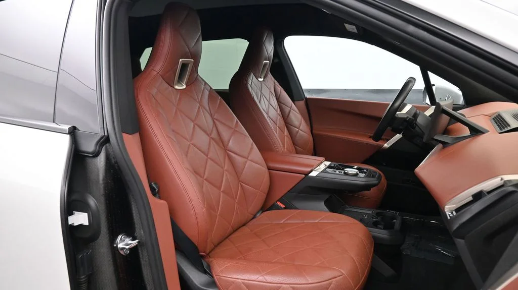 2024 BMW iX Base - Photo 17