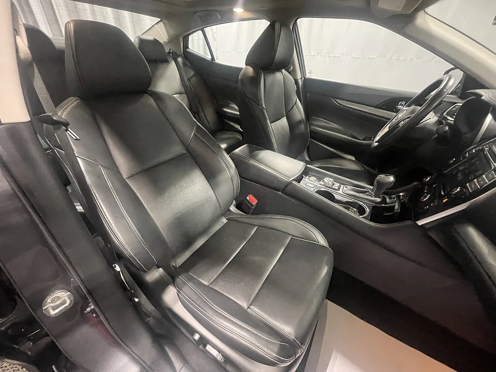 2023 Nissan Maxima SL - Photo 24