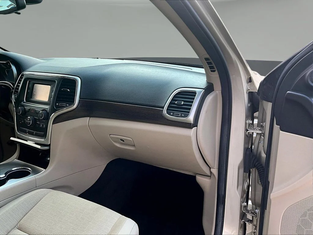 Used 2014 Beige Jeep Laredo image 27