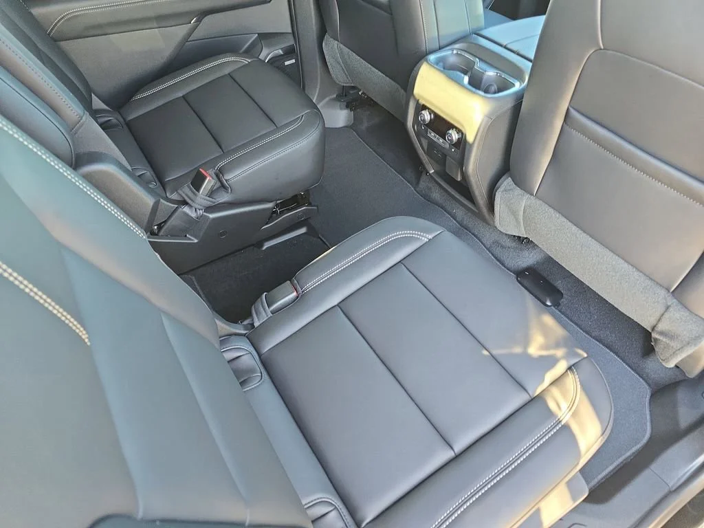 New 2026 Ebony Twilight Metallic GMC Elevation image 11
