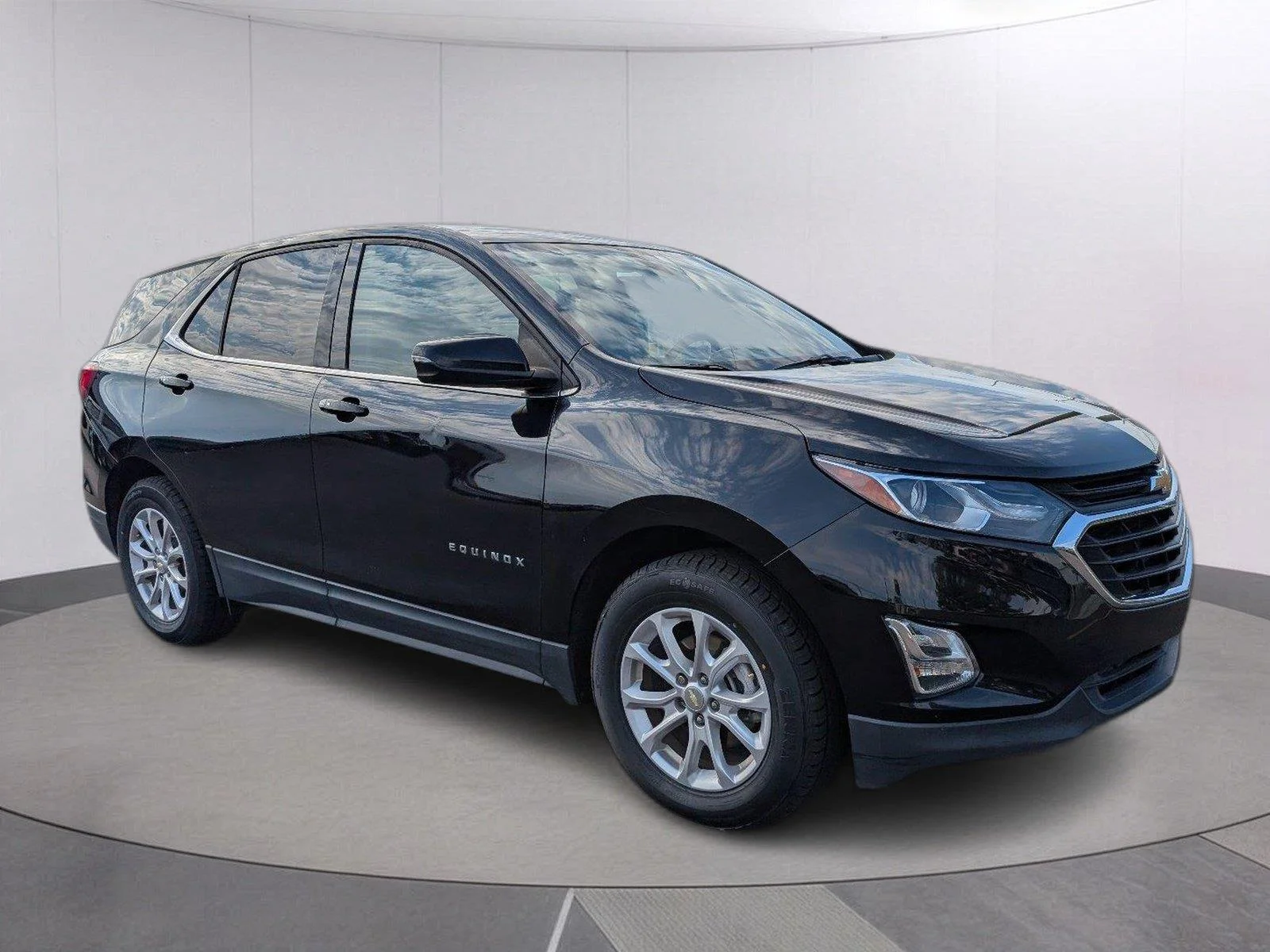 Used 2019 MOSAIC BLACK METALLIC Chevrolet LT image 9