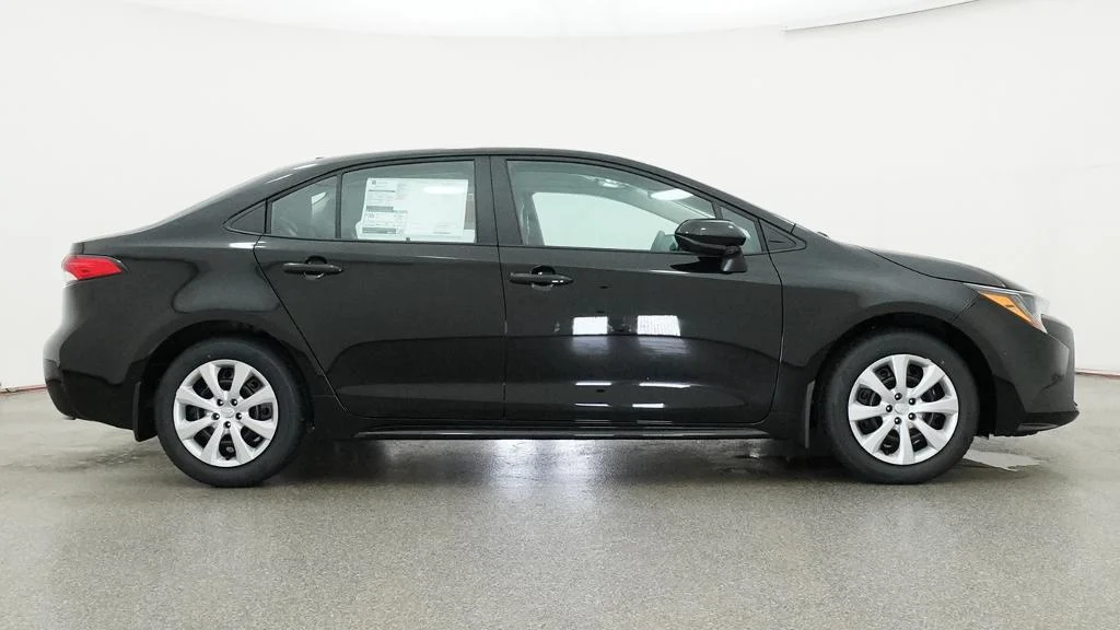 New 2026 Midnight Black Metallic Toyota LE image 13