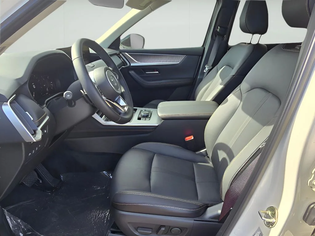 Used 2025 Rhodium White Premium Mazda Premium Sport image 12