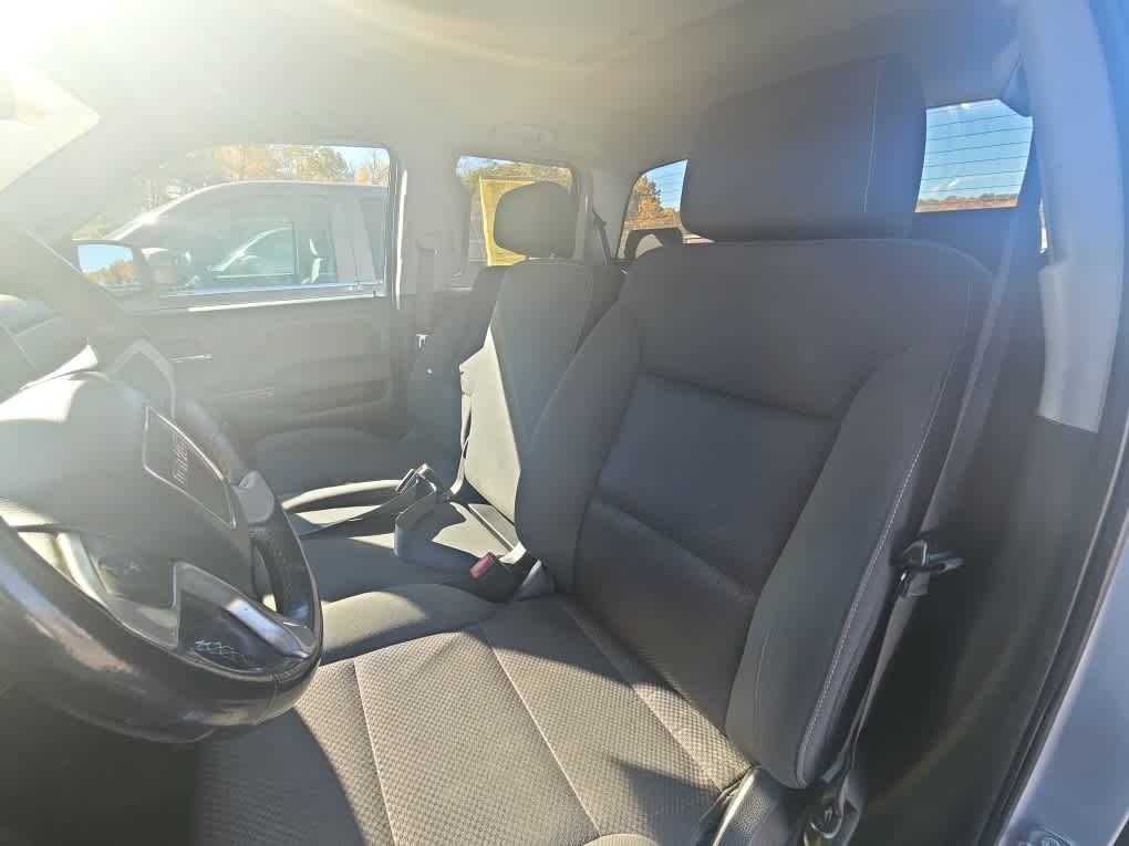 Used 2018 QUICKSILVER METALLIC GMC SLE image 4