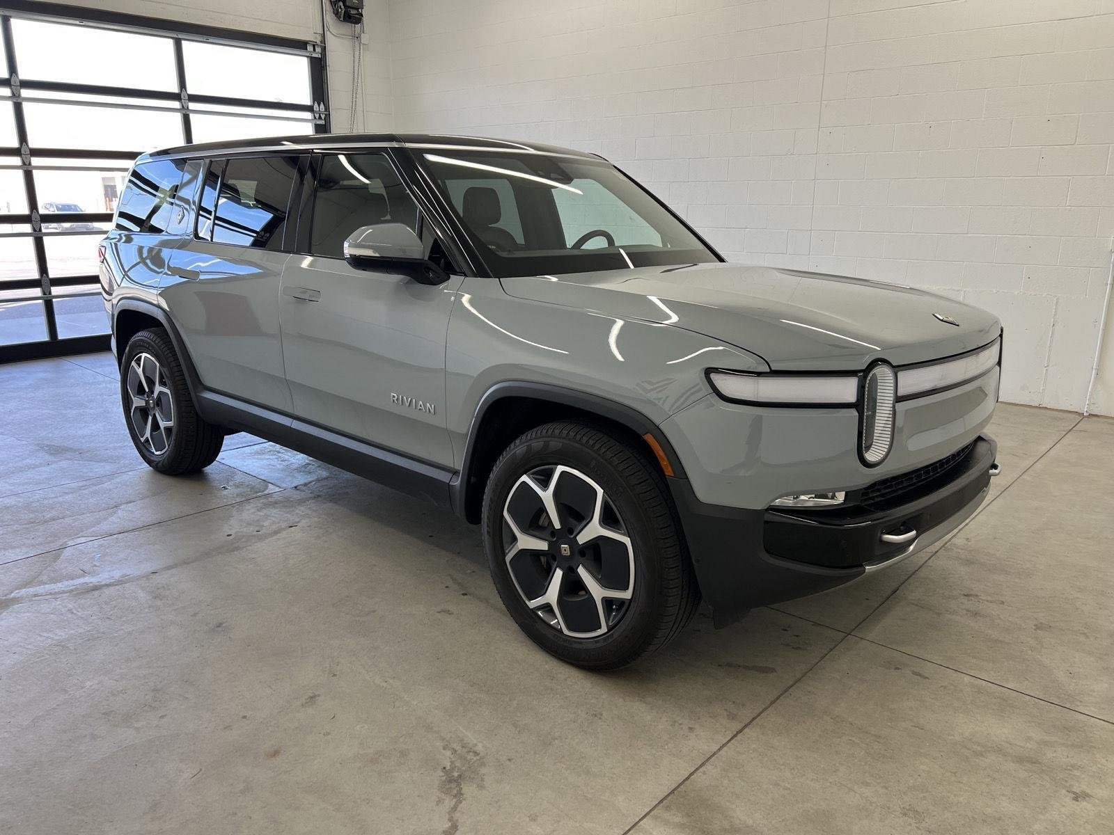 Used 2024 Limestone Rivian Adventure image 5