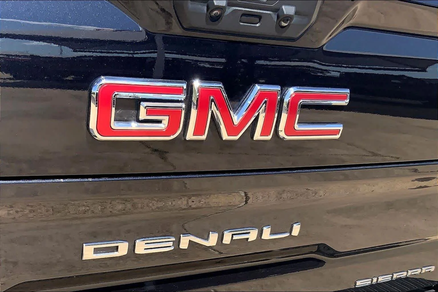 Certified Used 2024 Titanium Rush Metallic GMC Denali image 30