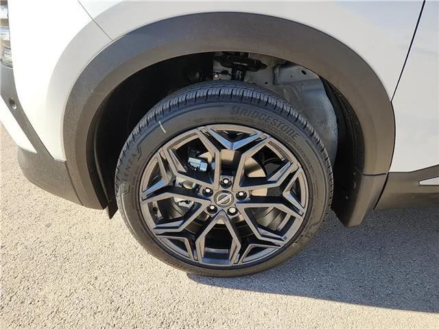 New 2026 XAB 2T White Black Nissan SR Front-Wheel Drive image 5