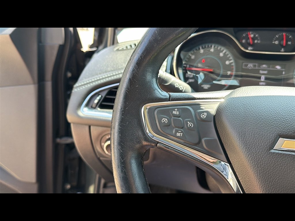 Used 2018 Graphite Metallic Chevrolet Premier image 13