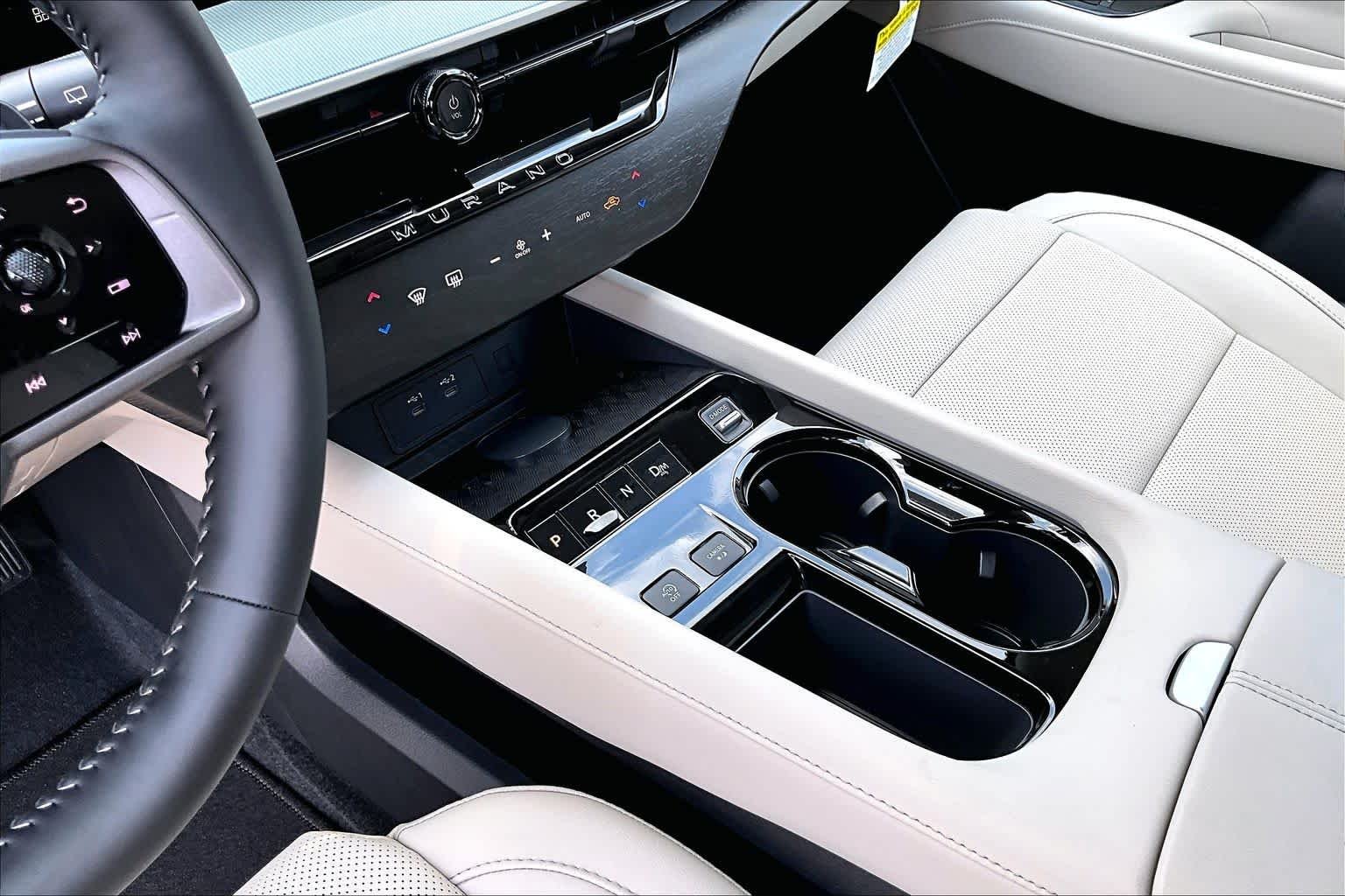 New 2026 Everest White Pearl TriCoat Nissan SL image 7