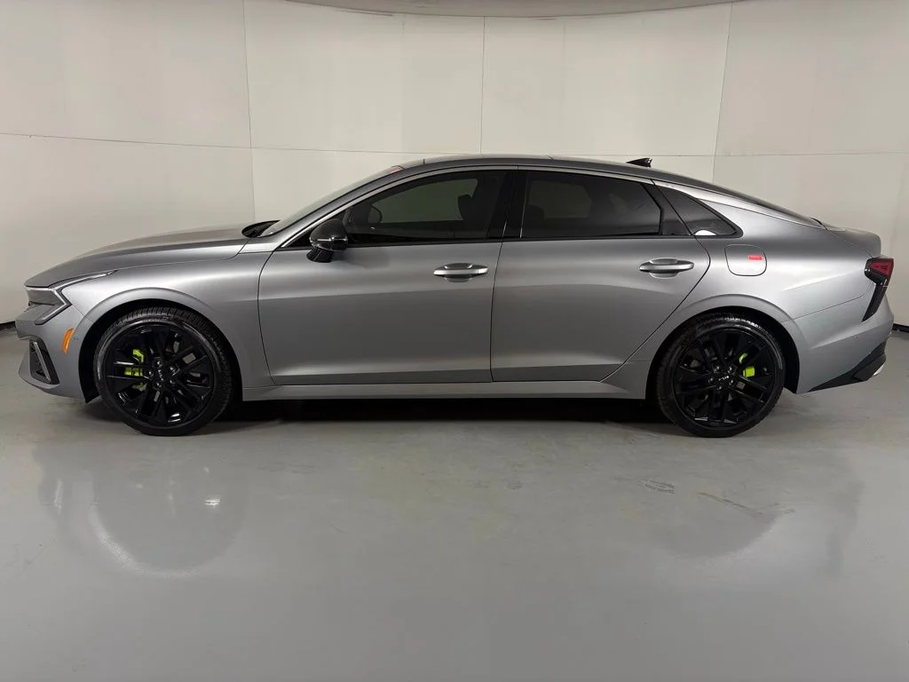 New 2026 Steel Matte Gray Kia GT image 5