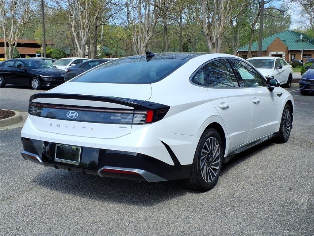 New 2026 Serenity White Hyundai Limited image 5