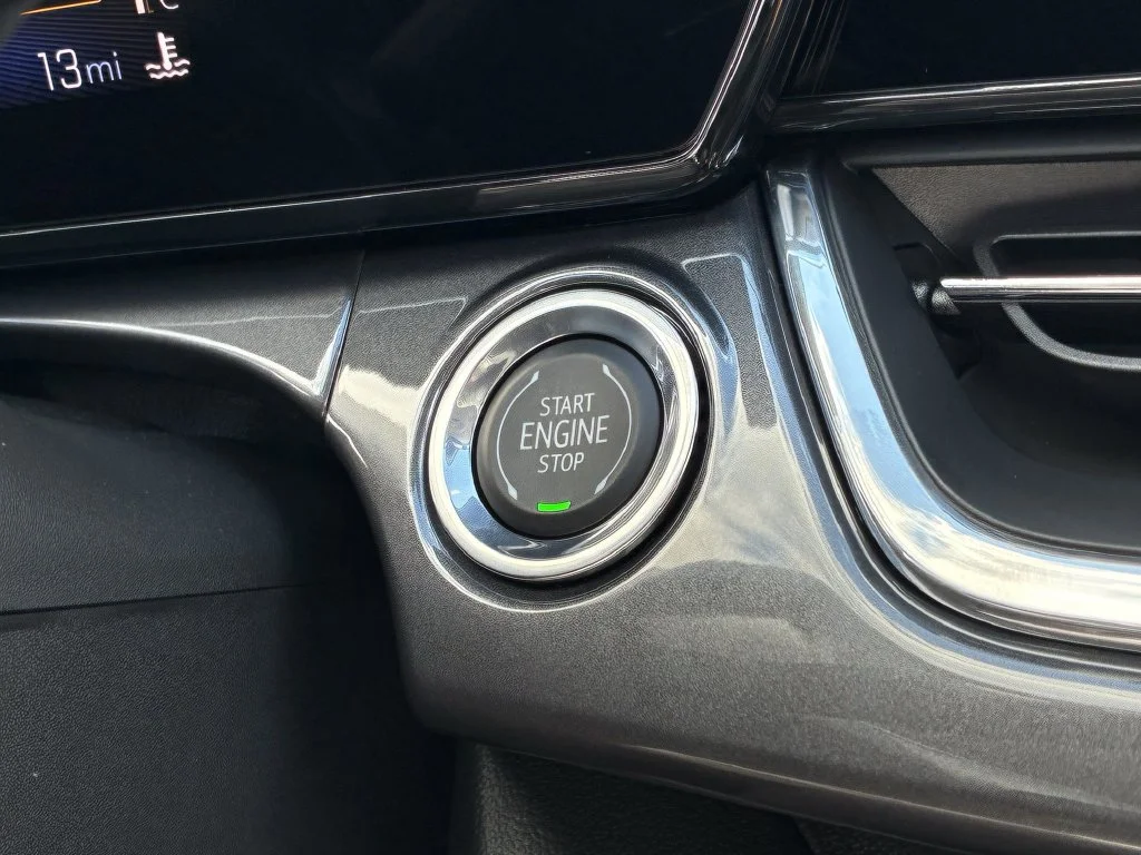 New 2026 Mosaic Black Metallic Chevrolet ACTIV image 21