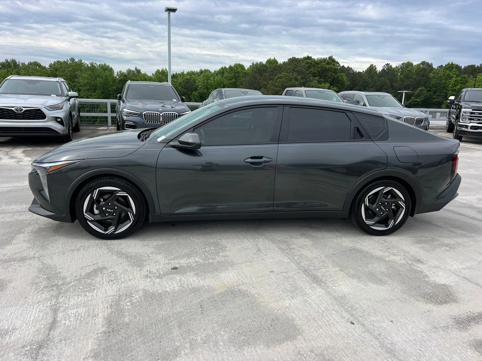 Used 2025 Interstellar Gray Kia EX image 8