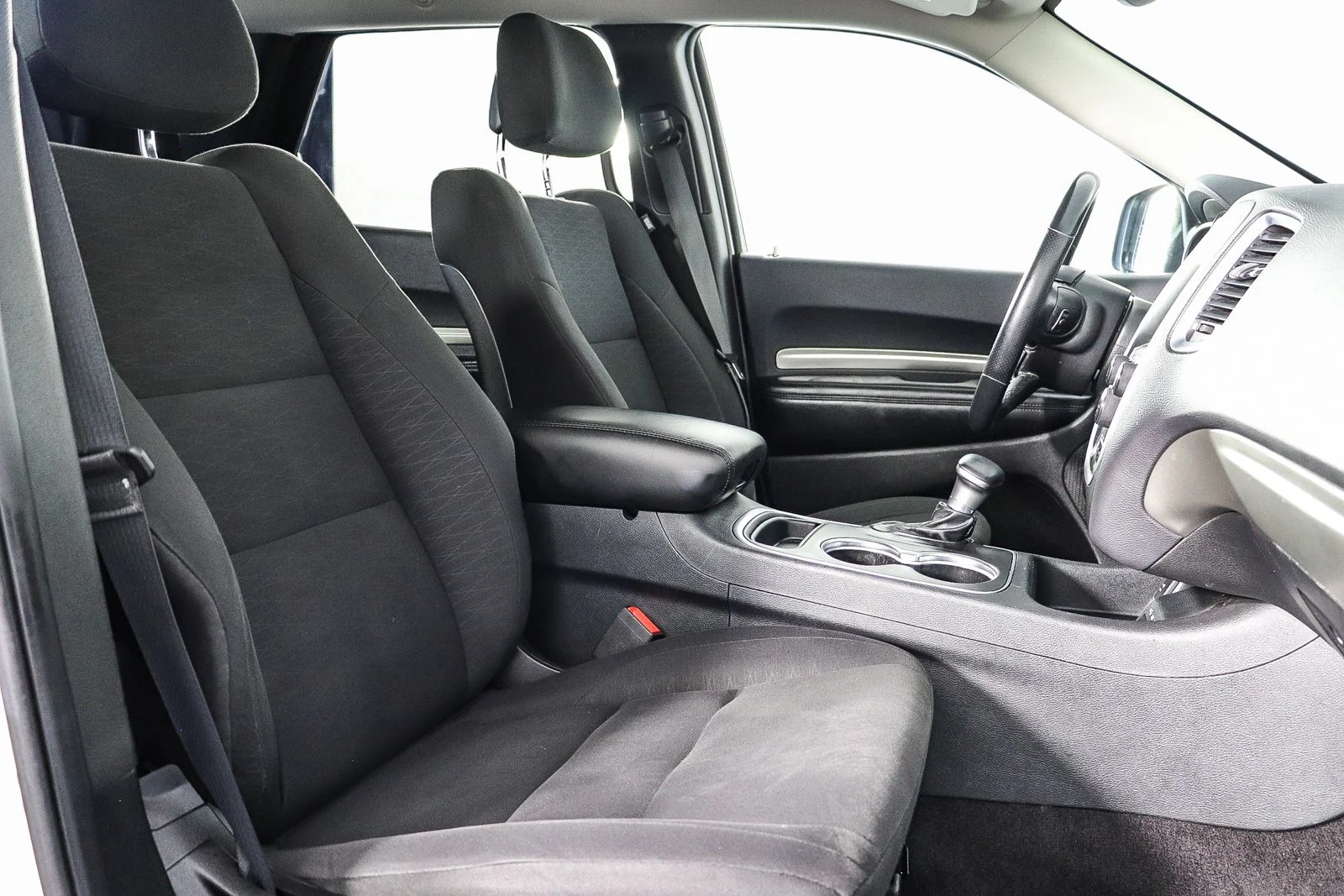 Used 2019 White Dodge SXT image 17