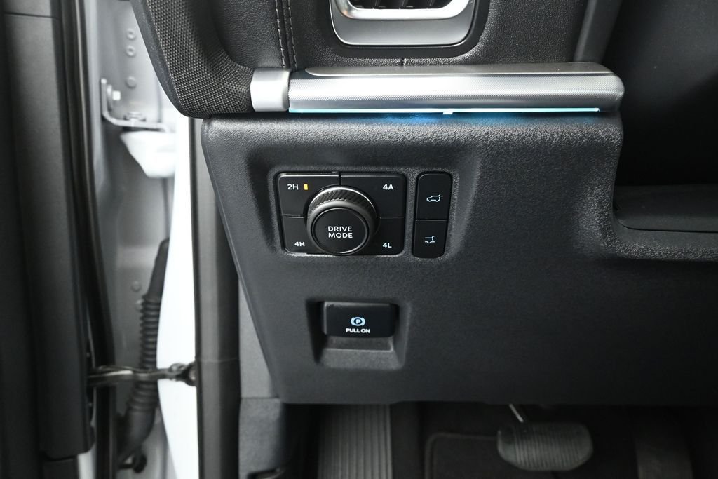 Used 2025 Silver Ford Platinum image 13