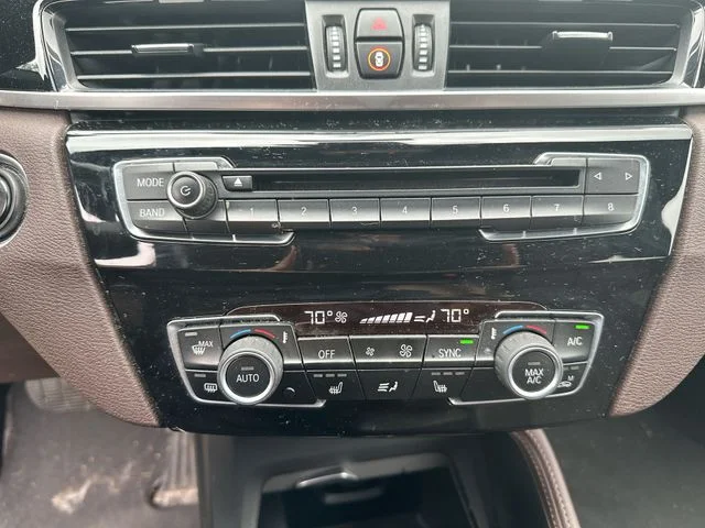 Used 2018 Black BMW sDrive28i image 39