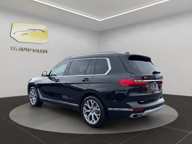 Used 2021 Black Sapphire Metallic BMW xDrive40i image 5