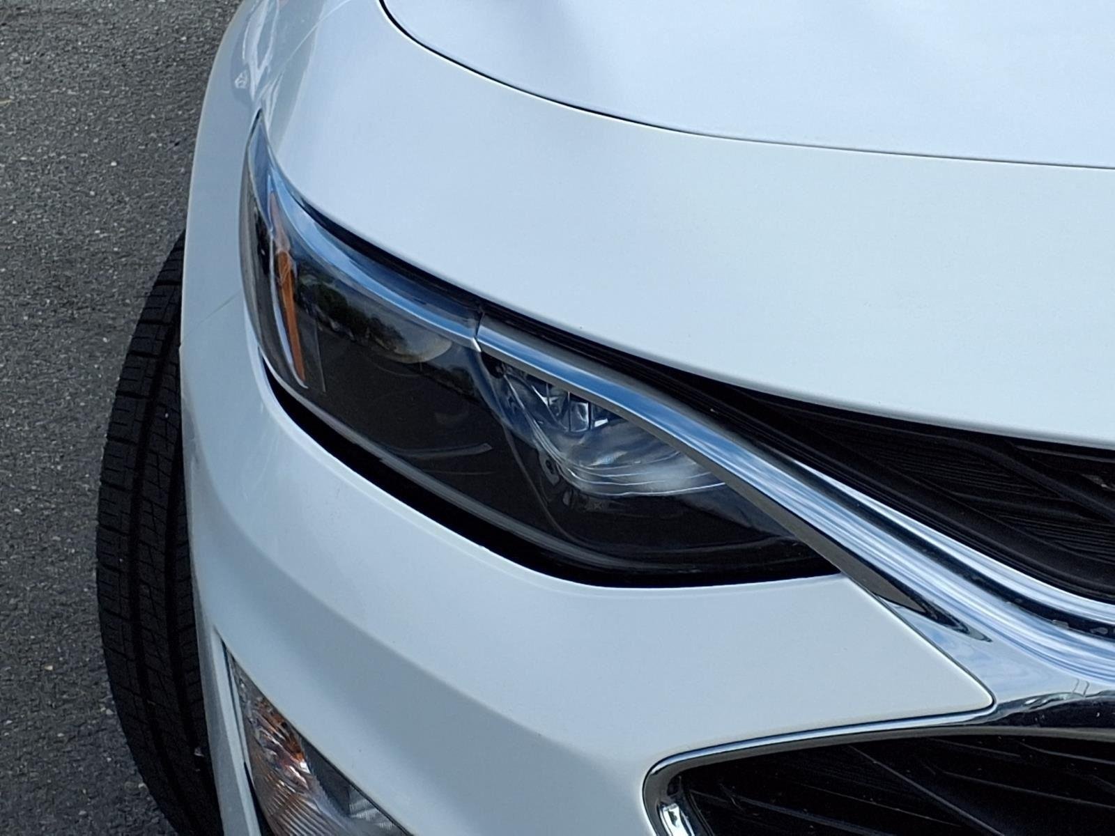 Used 2022 Summit White Chevrolet LT image 14