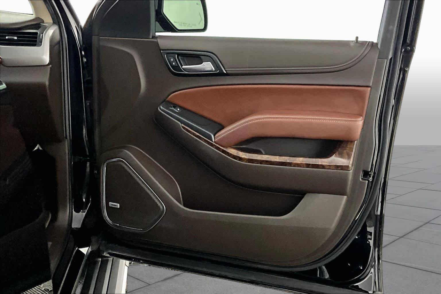 Used 2018 Black Chevrolet Premier image 21