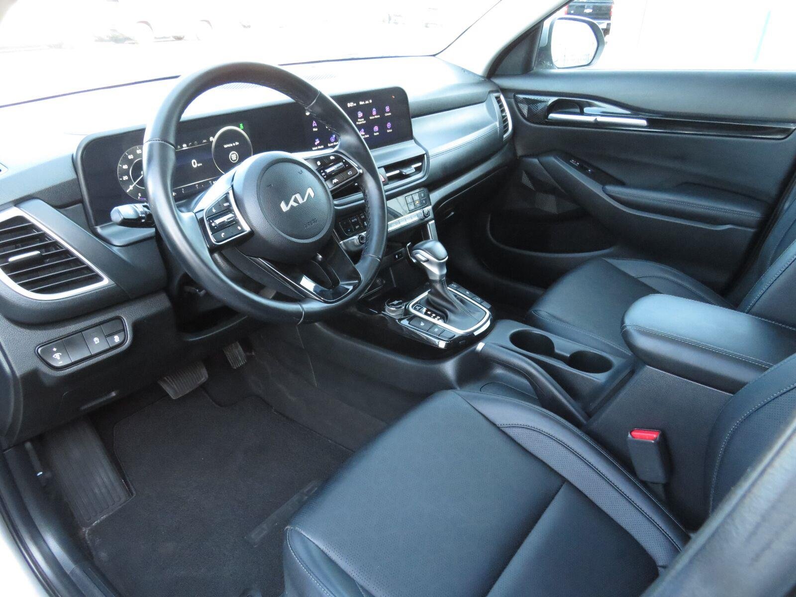 Used 2024 Steel Gray Kia EX image 22