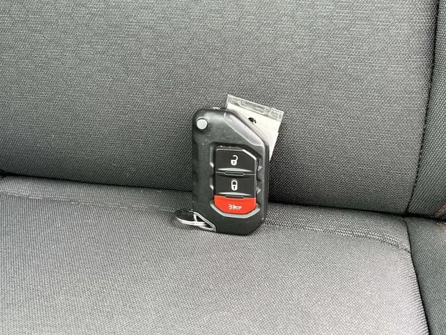 Used 2020 Gray Jeep Unlimited Rubicon image 36