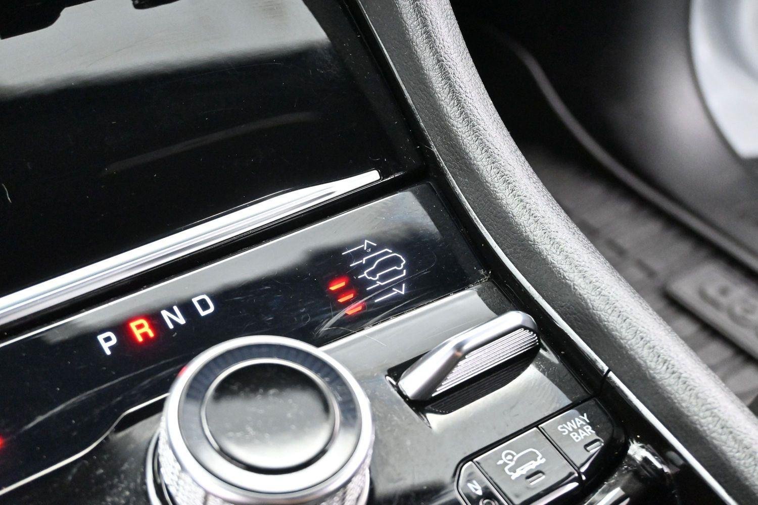 Used 2022 Bright White Clearcoat Jeep Trailhawk image 27