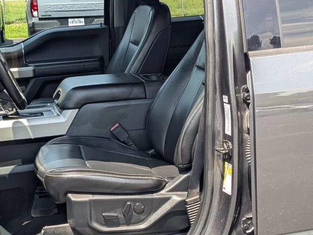Used 2019 Magnetic Metallic Ford Lariat image 12