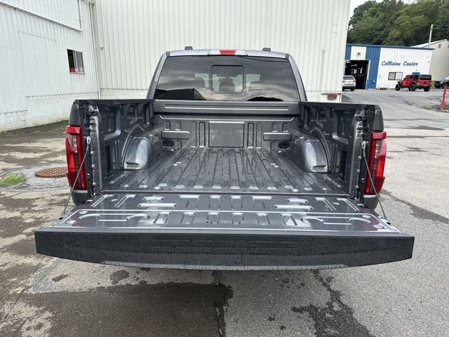 New 2026 Carbonized Gray Metallic Ford XLT image 22