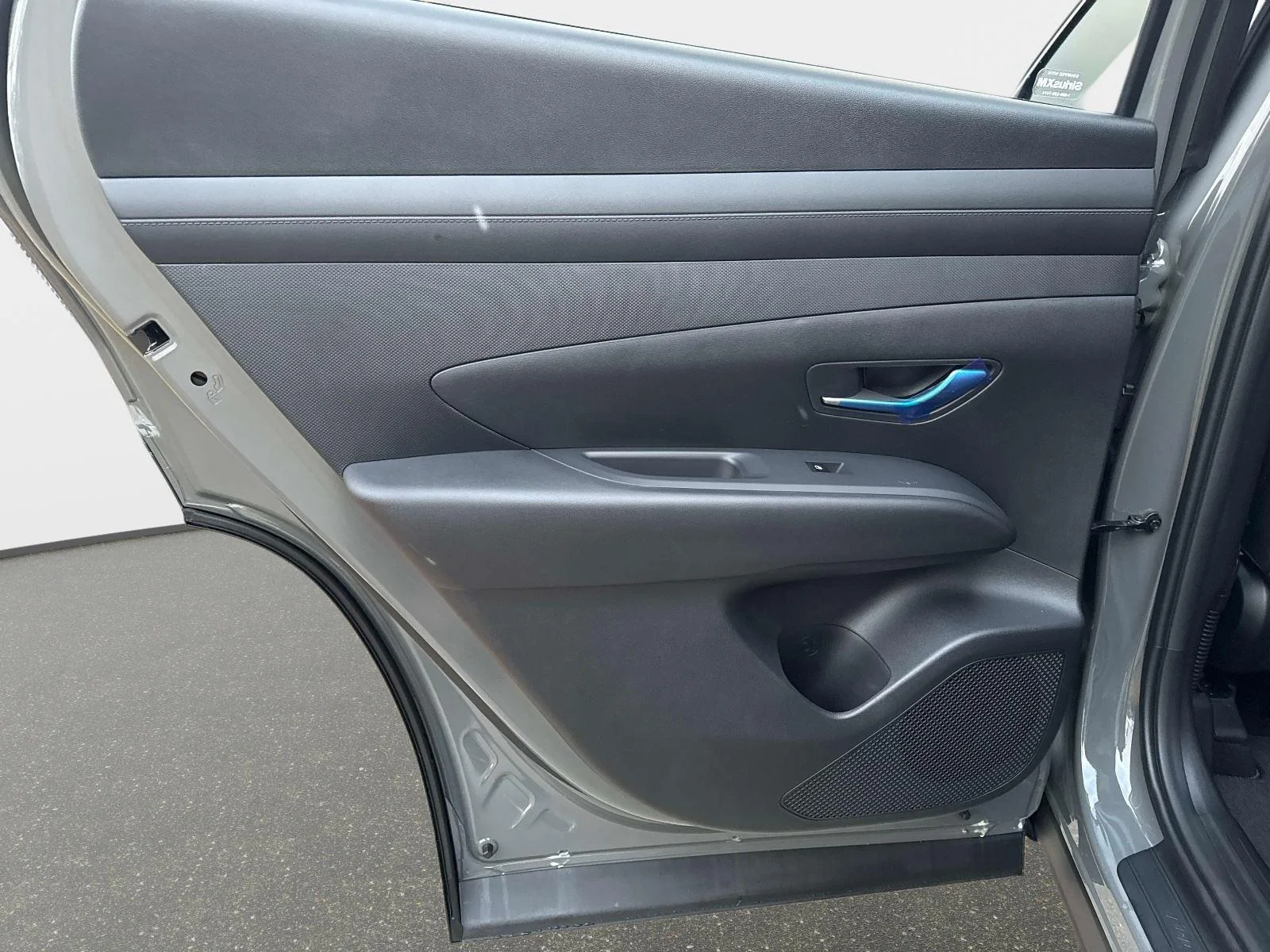 New 2026 Hampton Gray Hyundai SEL image 11