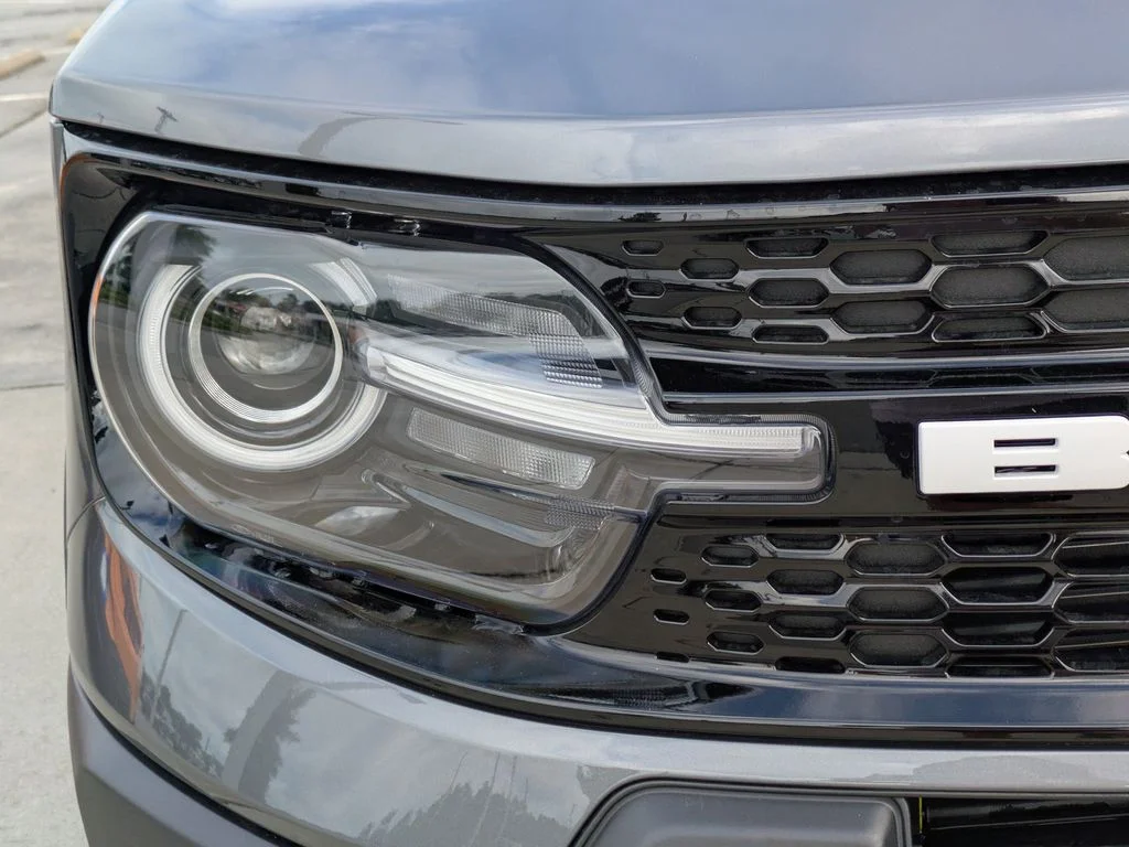 New 2026 Carbonized Gray Metallic Ford Outer Banks image 9