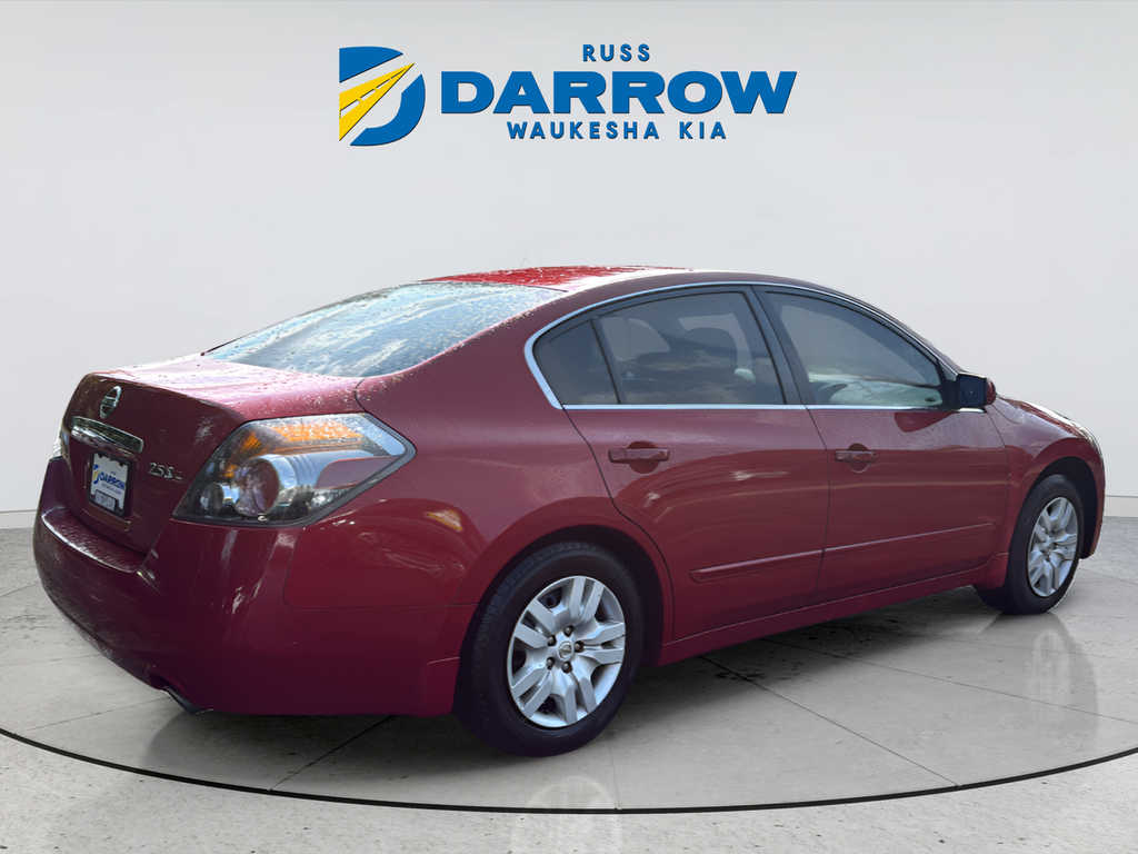 Used 2009 Red Nissan 2.5 S image 5