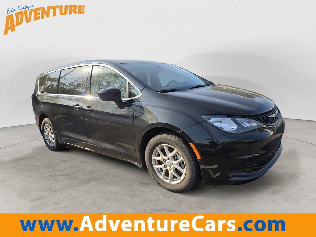 2023 Chrysler Voyager