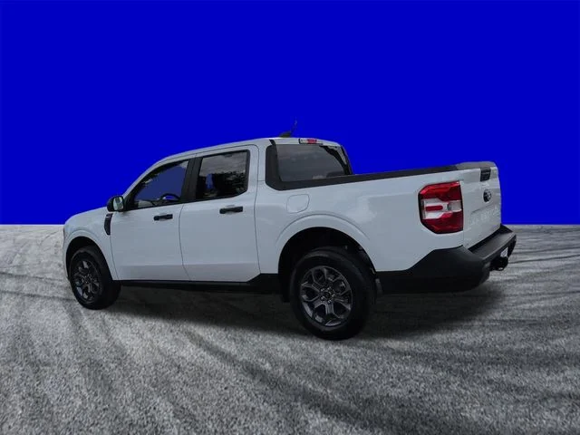 New 2026 Oxford White Ford XLT image 6