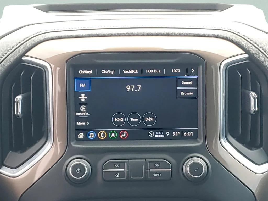 Used 2023 Northsky Blue Metallic Chevrolet High Country image 13