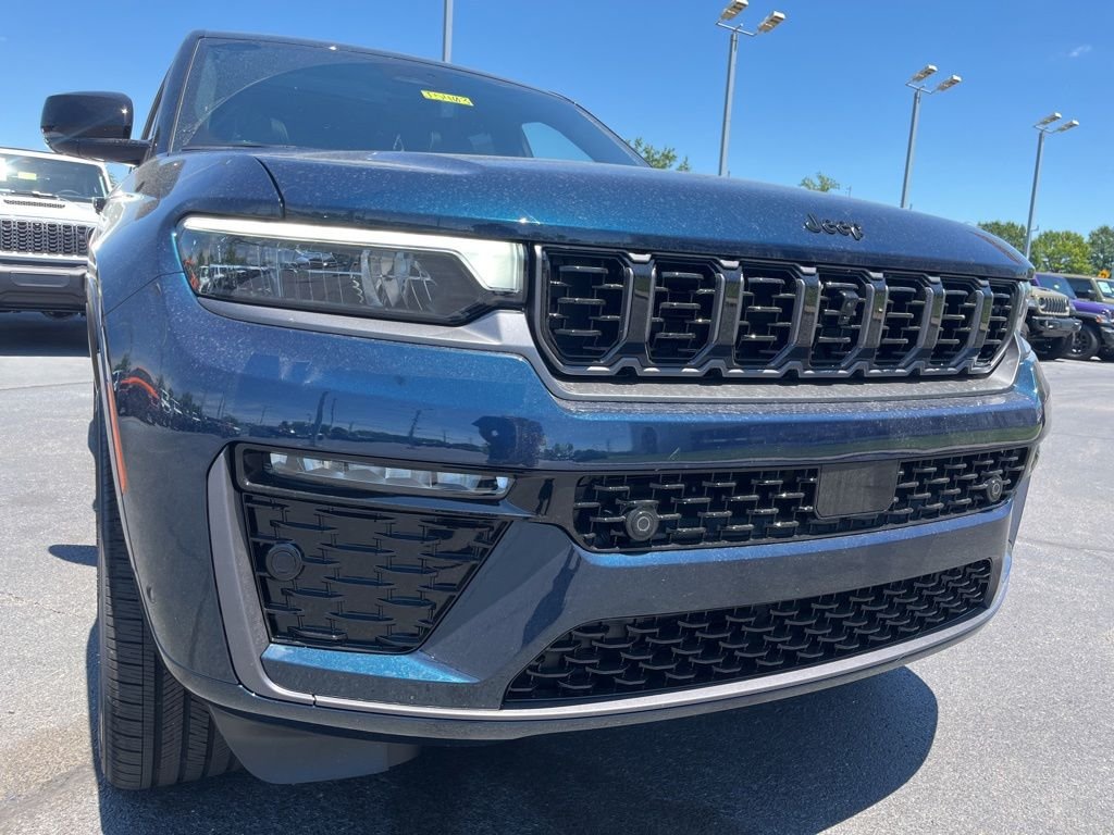 New 2026 Fathom Blue Pearl-Coat Exterior Paint Jeep Summit image 49