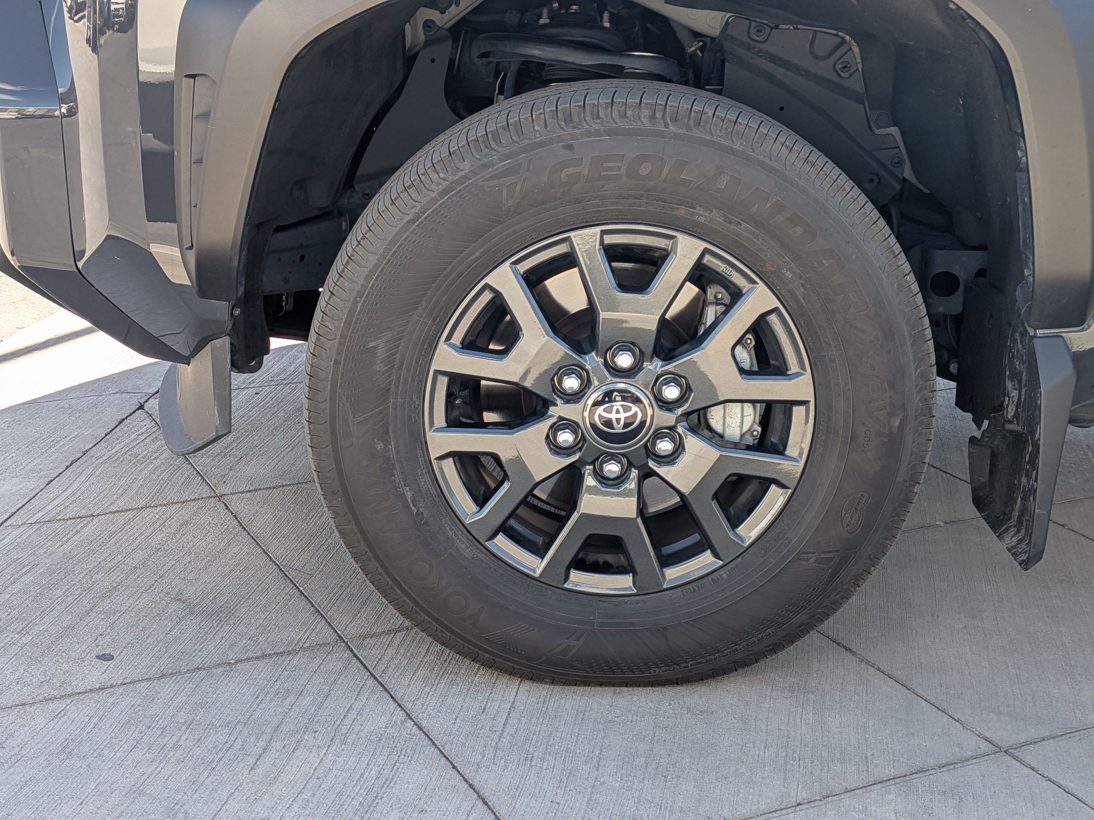Used 2025 Underground Toyota SR5 image 10