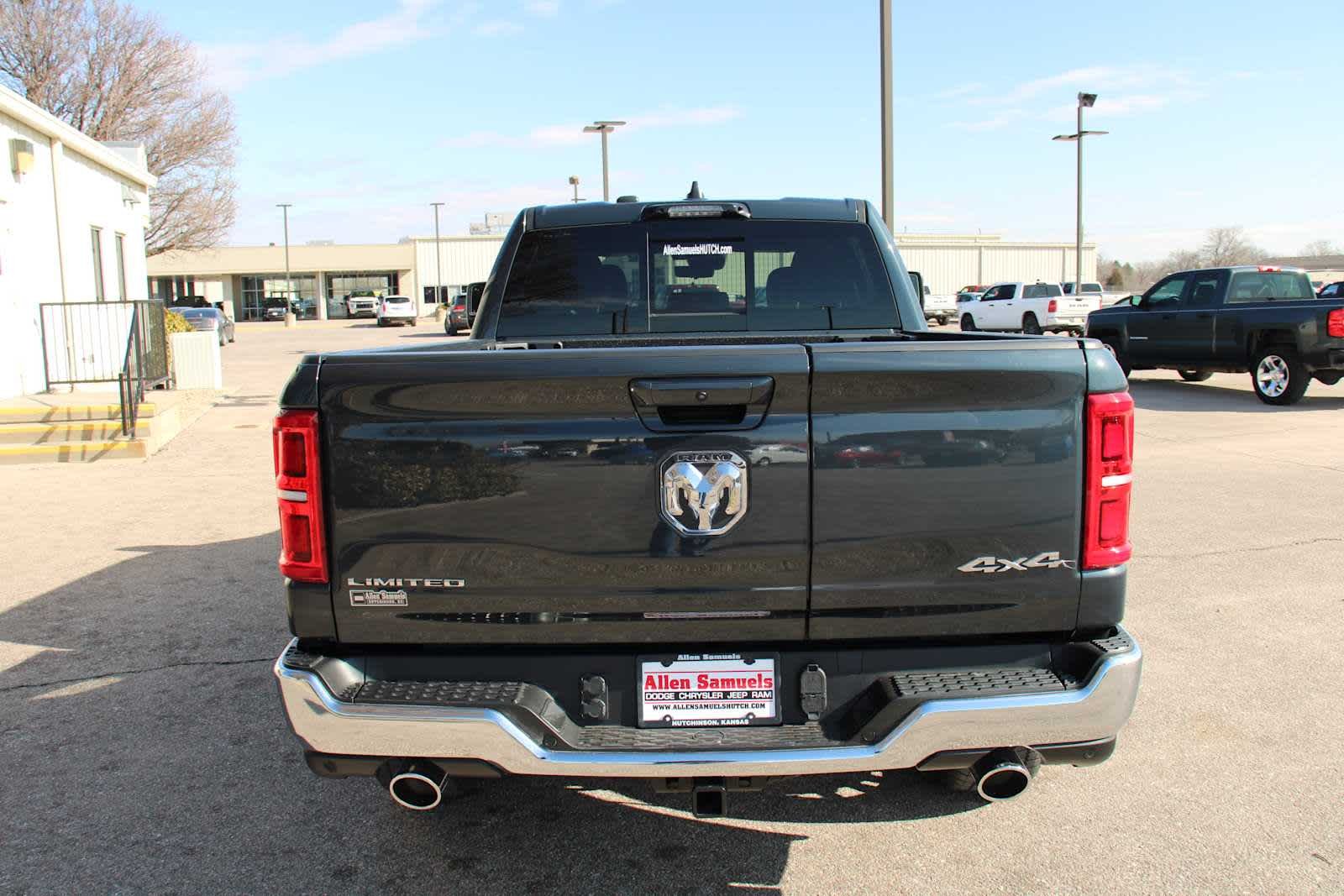 2025 RAM 1500 Limited - Photo 8