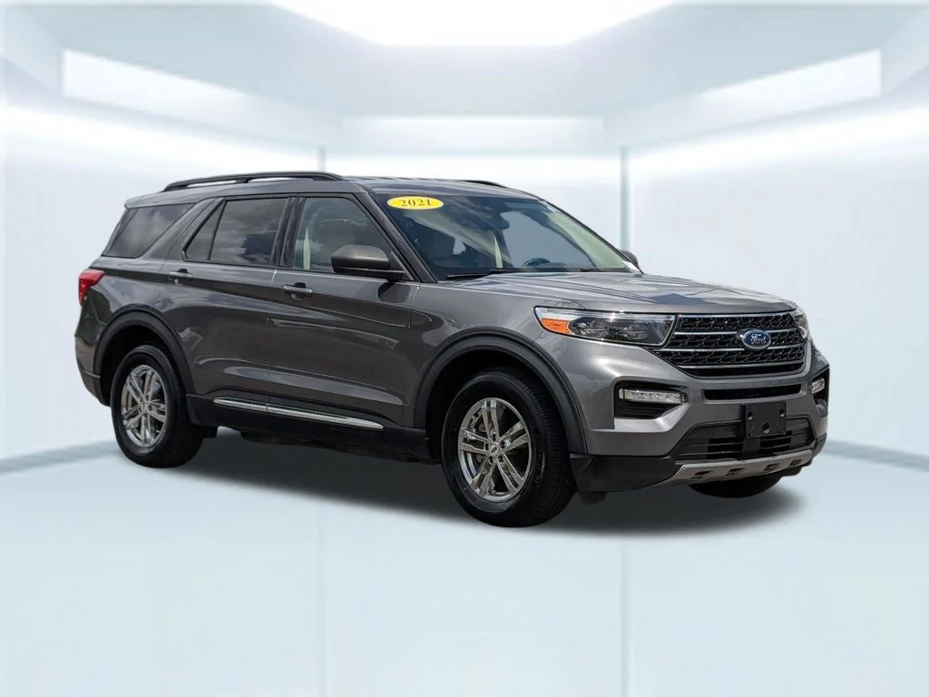 Used 2021 Gray Ford XLT image 8