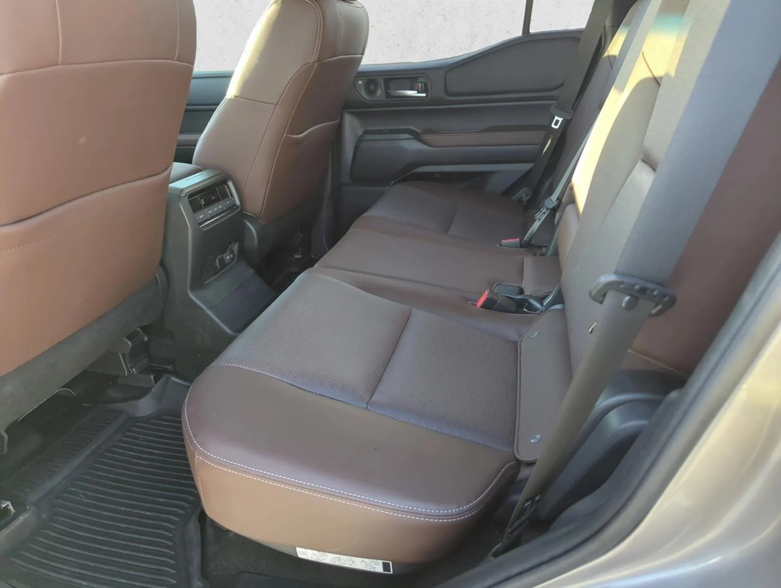 Used 2025 Meteor Shower Toyota  image 8