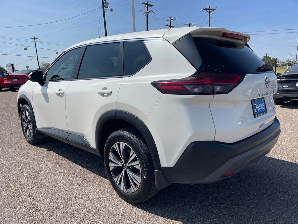 Used 2023 White Nissan SV image 5