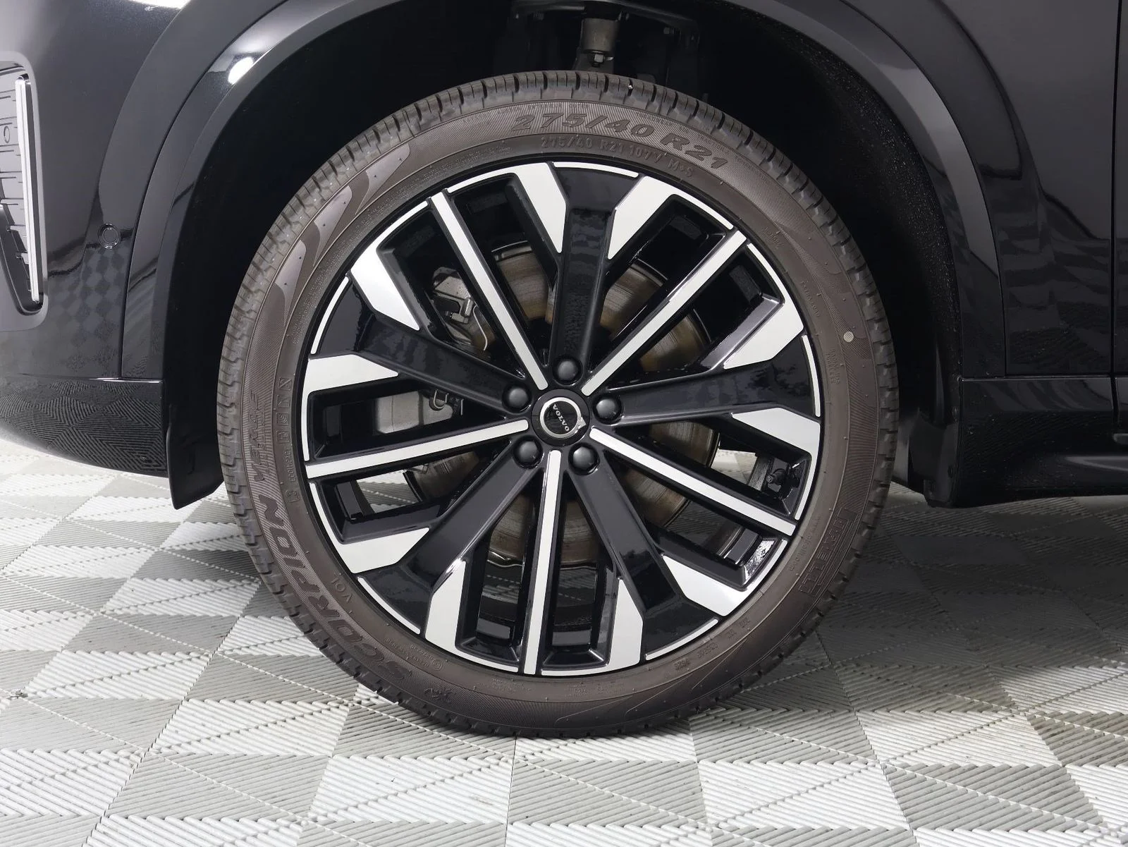 New 2026 Black Volvo T8 Plus image 13
